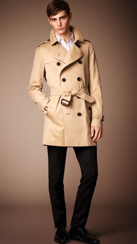 trench burberry hombre|Burberry men's overcoat.